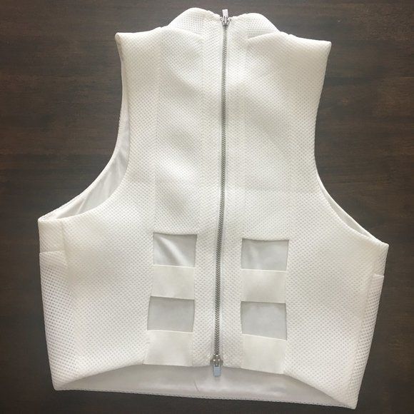 White Cutout Crop - Picture 3 of 3